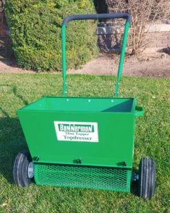 Mini Topper Topdresser 68 Litre, 600mm Width -Garden Bliss mini topper 20221122 133144 72358.1669767016