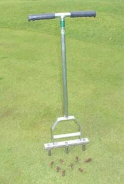 Garden Bliss -Garden Bliss robust 3 tyne turf aerator 4 70460.1681711281